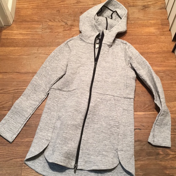 Lululemon going places Jacket Sz 6 - Picture 2 of 8